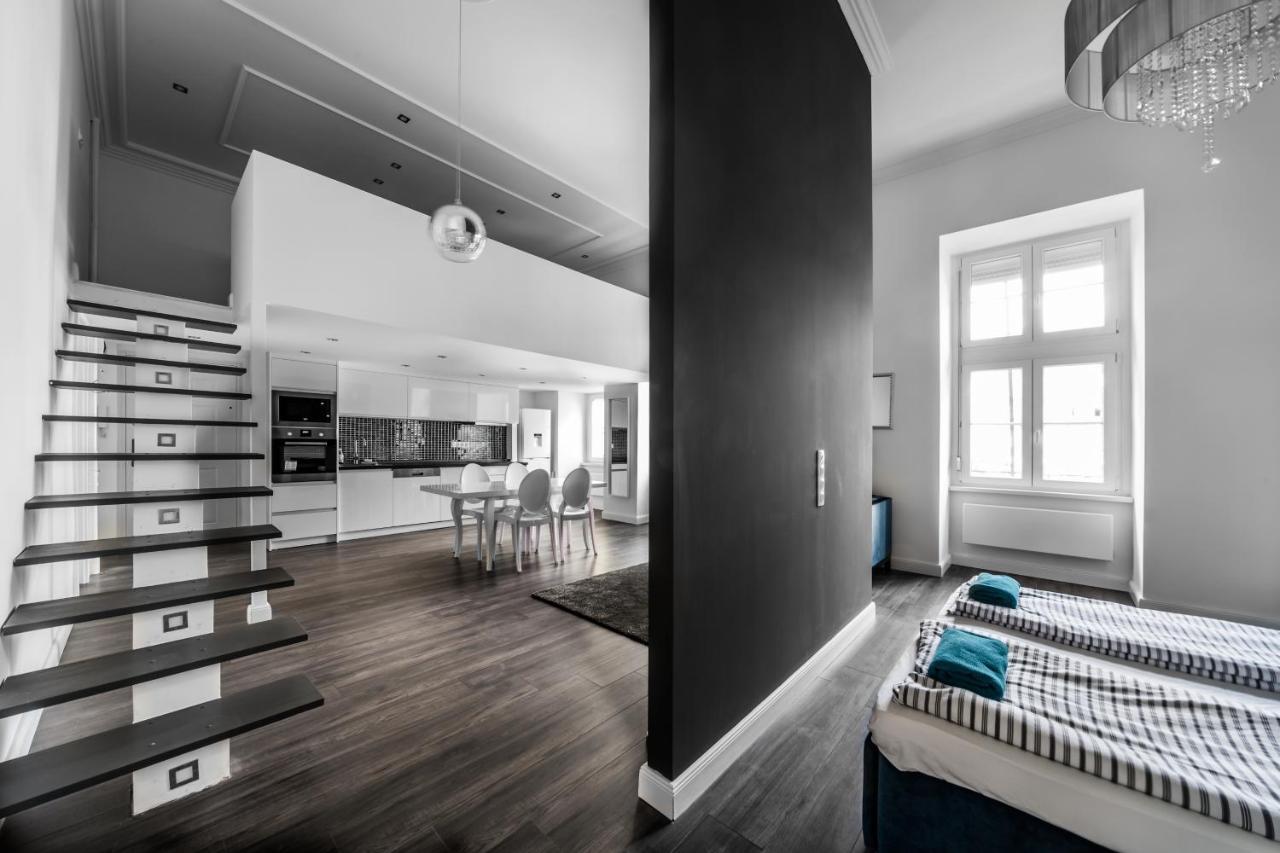 Kiraly 28-1 Entire Aircon Center Apartment 布达佩斯 外观 照片